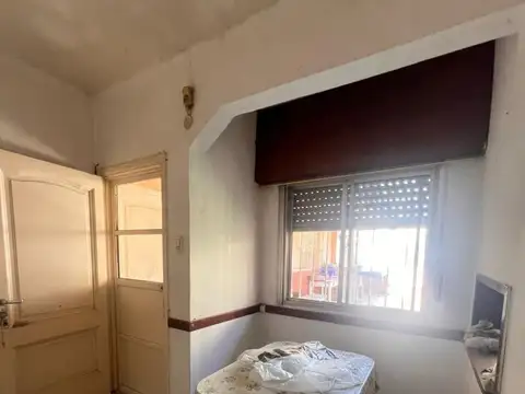 DEPTO TIPO CASA POR PASILLO AVENIDA BELGRANO 5400 WILDE