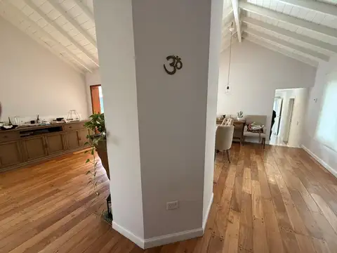 Casa 7 ambientes con 3 baños