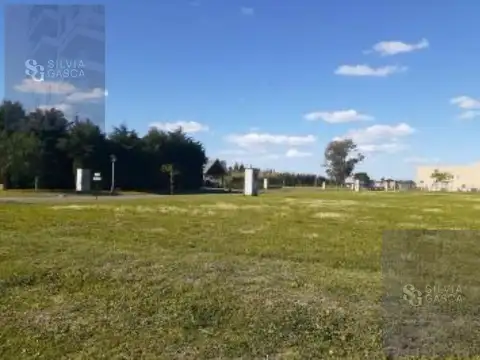 Terreno en Venta 20  mts Frente