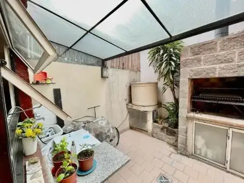 Casa 3 ambientes con 2 baños