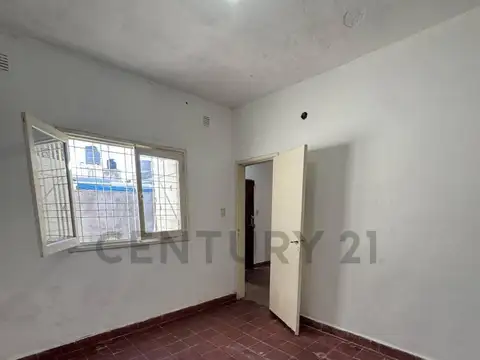 Casa de Dos dormitorios  – Barrio Rosedal