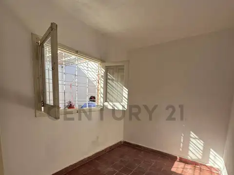 Espora 2000, Piso 0