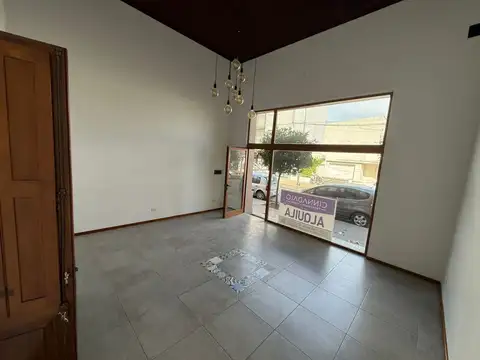 Local - Alquiler - Argentina, Lobos - Alberdi 100