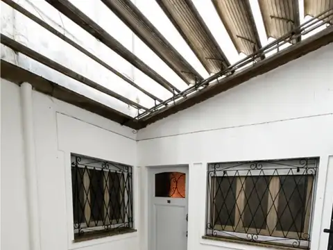 Depto Tipo Casa 3 ambientes con 2 baños