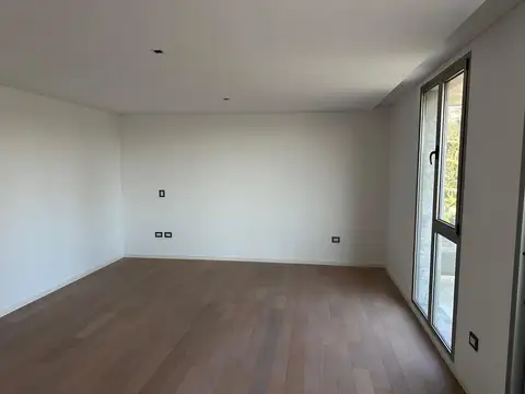 Departamento en Venta con 3 cocheras