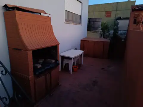 Depto Tipo Casa 4 ambientes con 1 baño