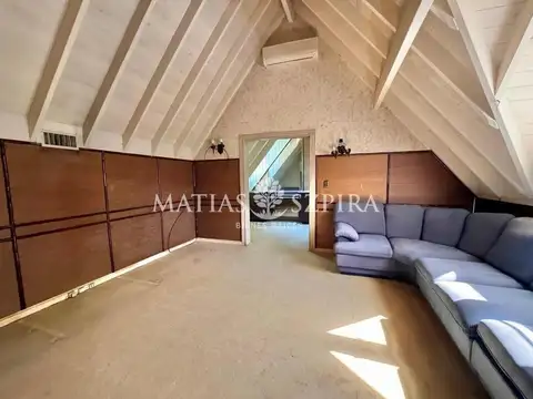 Casa en Venta con 1 cochera