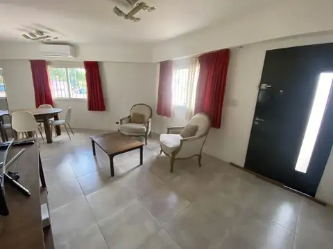 Depto Tipo Casa en Alquiler en Villa Devoto, $ 2.000.000