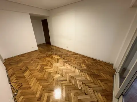 Departamento en Alquiler en Monserrat, $ 730.000