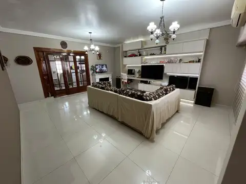 Casa en Venta en San Justo, USD 260.000