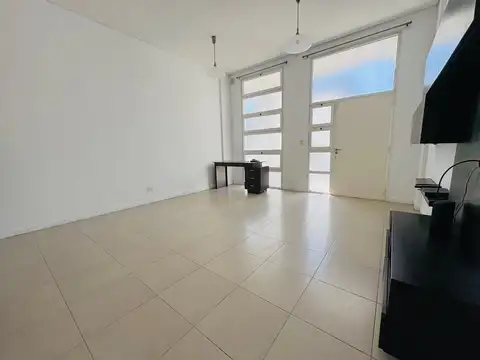 Depto Tipo Casa en Venta en Countries y Barrios Cerrados en Pilar, USD 115.000