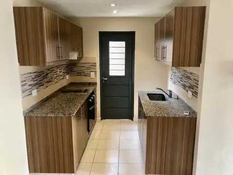 Departamento en Alquiler con 1 cocheras