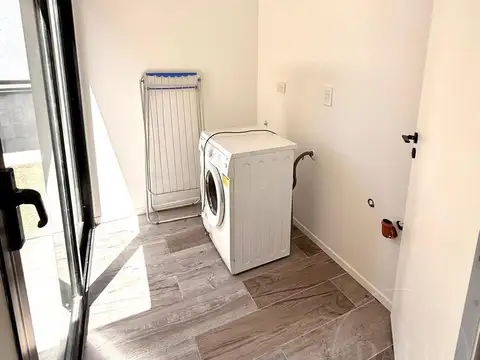 Casa en Alquiler en Villanueva, USD 3.000