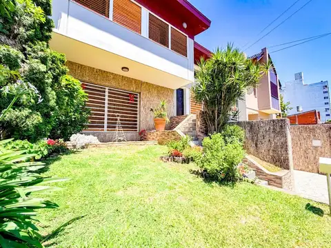 Casa en venta San Justo | Parque, pileta y jacuzzi