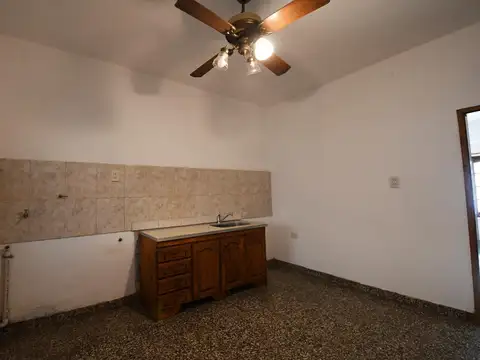 Depto Tipo Casa en Alquiler 40 años