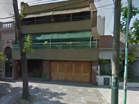 HERMOSO Y CÀLIDO SEMIPISO DE SUPERFICIE TOTAL 106 M2.