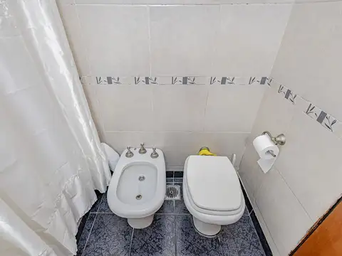 VENTA CASA 6 AMB HAEDO COCHERA PERMUT APTO CREDITO