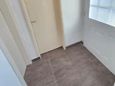 Depto Tipo Casa en Alquiler de 1 dormitorio