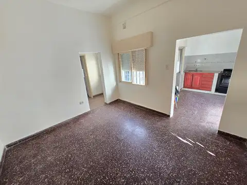 Depto Tipo Casa en Alquiler de 2 ambientes