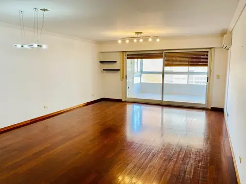 Departamento en Alquiler de 4 ambientes