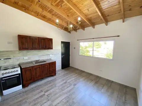 Depto Tipo Casa en Alquiler de 2 ambientes