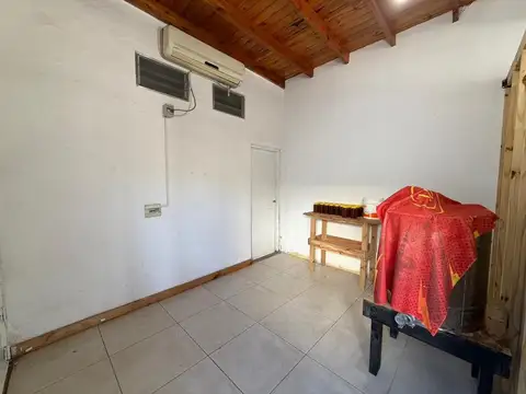 Local en Alquiler en Campana, $ 400.000