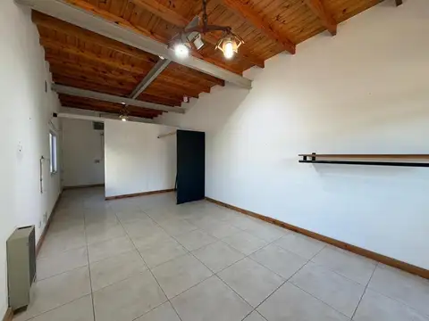 Local en Alquiler en Campana, $ 400.000