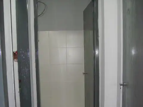 LOCAL EN LINIERS EN FOCO COMERCIAL