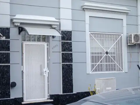 VENTA CASA 4 AMBIENTES LINIERS PERMUTA