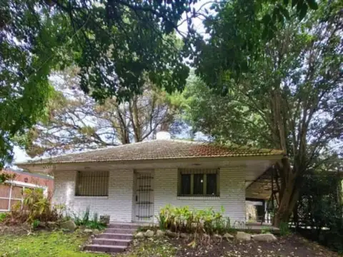 Casa en venta - 2 Dormitorios 3 Baños - Sierra de Los Padres