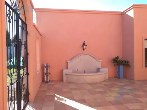 Casa en Venta en Manzanares, USD 359.000