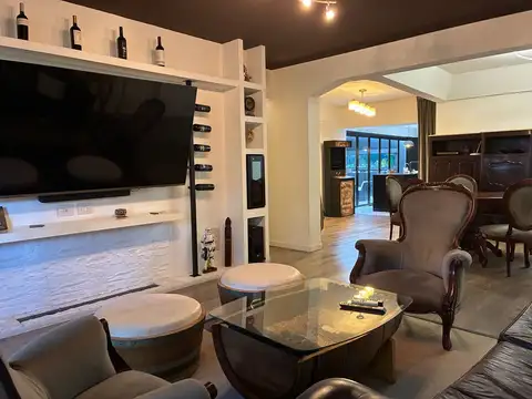 VENTA PISO AMOBLADO 3 AMB C/ COCH ORTUZAR ACREDITO