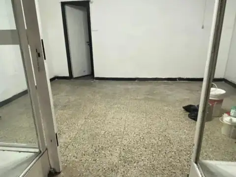 Local en Alquiler en Loma Hermosa, $ 700.000