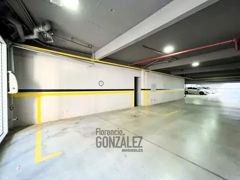 Cochera Cubierta En Venta En Liniers