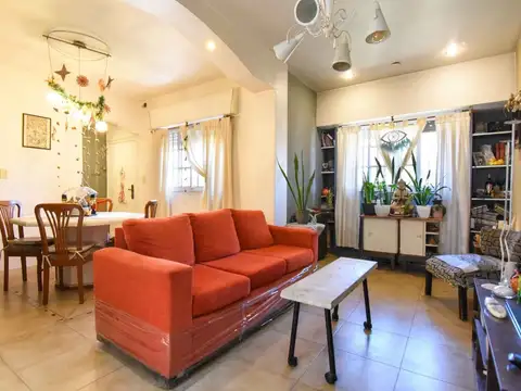 VENTA PH 4 AMB. CON PATIO Y TERRAZA APTO CREDITO