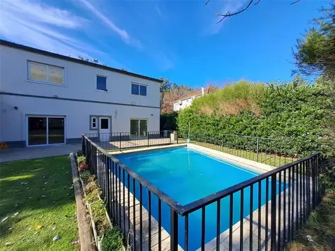 Casa en Alquiler de 3 dormitorios