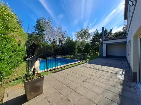 Casa en Alquiler en Ezeiza, USD 1.700