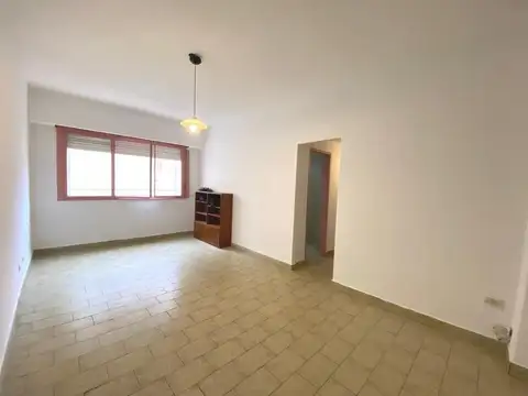 Excelente 4 amb baño y toil cerca subte y Hosp Italiano