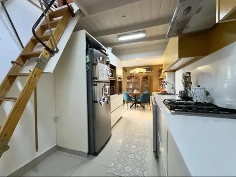 VENTA CASA 3 AMBIENTES CON COCHERA EN OLIVOS GOLF