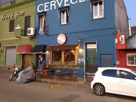 Enciso e/ Av. Cazón y Bourdieu