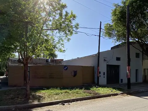 Rioja 4900 - GALPON CON TERRENO