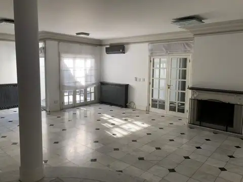 Casa en Alquiler al Oeste