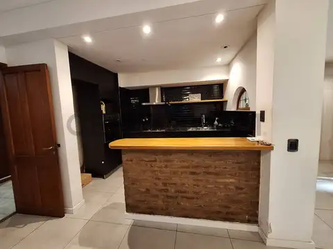 Chalet 3 Ambientes con garage, jardin y Quincho. Apto Crédito 