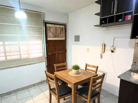 Depto Tipo Casa en Venta con 1 cocheras