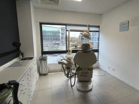 Oficina en Venta con 1 cochera