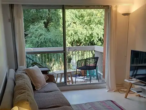 ALQUILER 4 AMB SEMIPISO C/MUEBLES BALCON