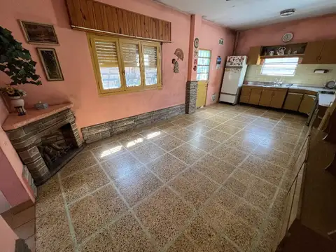 Depto Tipo Casa en Venta en Lanús Oeste, USD 80.000