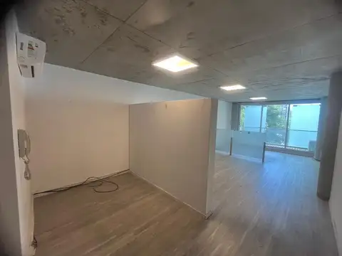 Oficina en Venta con 1 cochera