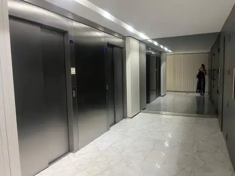 Oficina en Venta al Norte