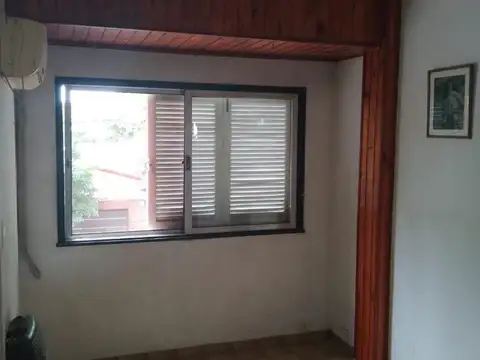 Depto Tipo Casa en Venta en Olivos, USD 119.000